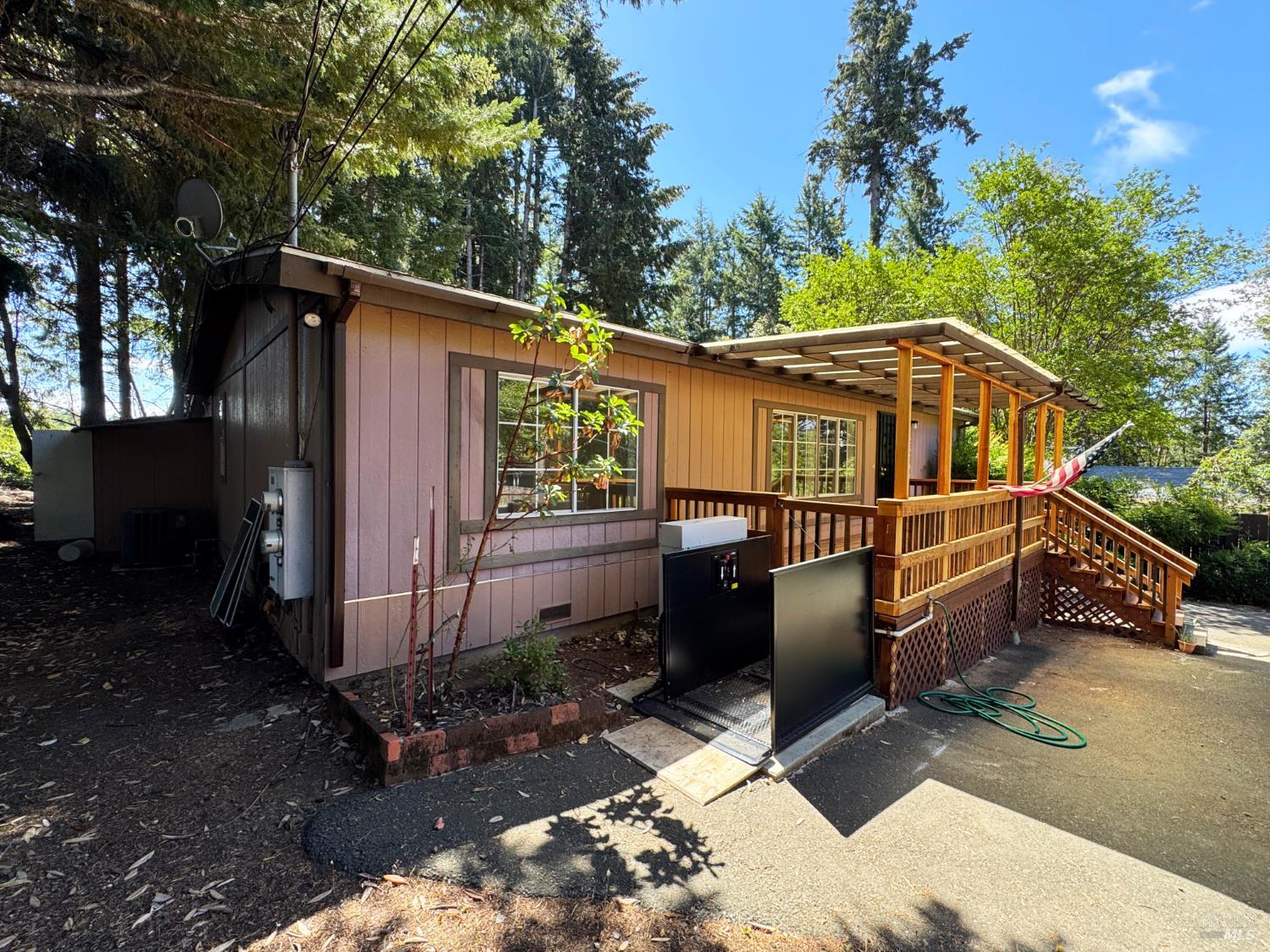 25799 Madrone Drive Willits CA 95490