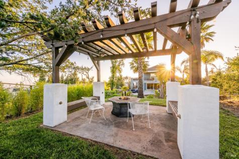 3882 Royal Manor Place Santa Rosa CA 95404