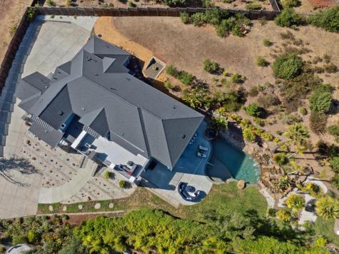 3882 Royal Manor Place Santa Rosa CA 95404
