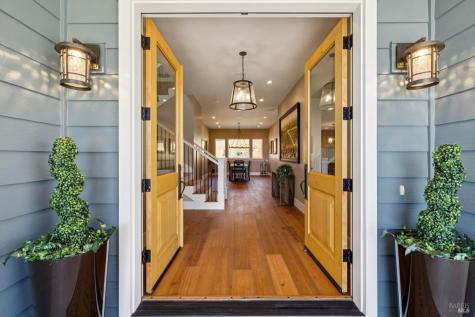 3882 Royal Manor Place Santa Rosa CA 95404