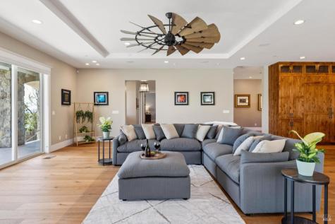 3882 Royal Manor Place Santa Rosa CA 95404