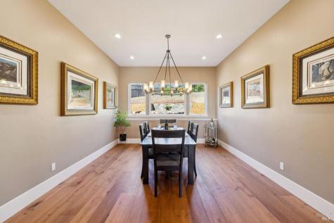 3882 Royal Manor Place Santa Rosa CA 95404