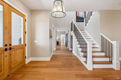 3882 Royal Manor Place Santa Rosa CA 95404