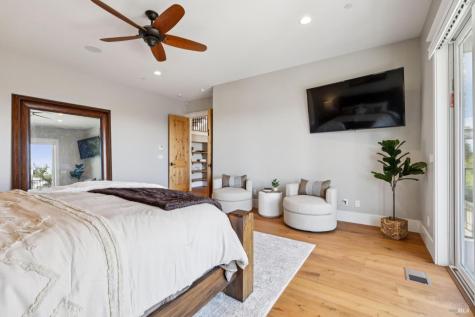 3882 Royal Manor Place Santa Rosa CA 95404
