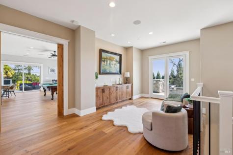 3882 Royal Manor Place Santa Rosa CA 95404