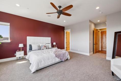 3882 Royal Manor Place Santa Rosa CA 95404