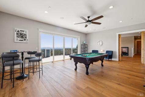 3882 Royal Manor Place Santa Rosa CA 95404