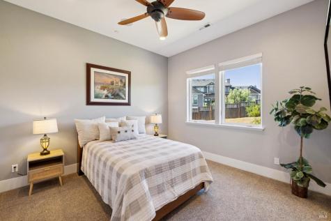 3882 Royal Manor Place Santa Rosa CA 95404