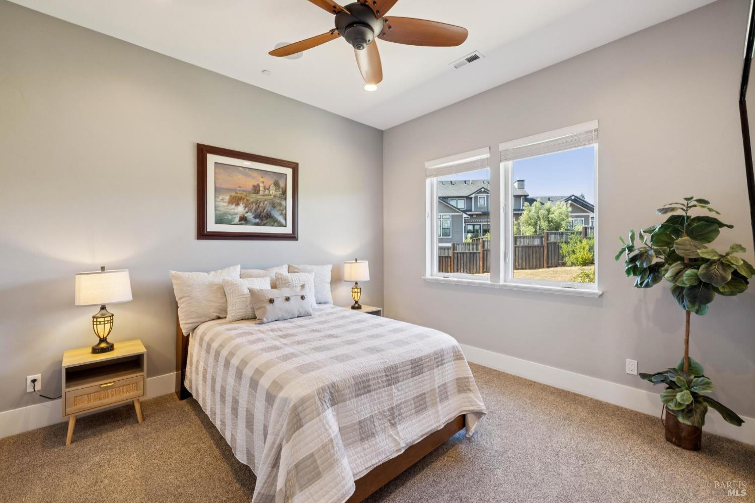 3882 Royal Manor Place Santa Rosa CA 95404