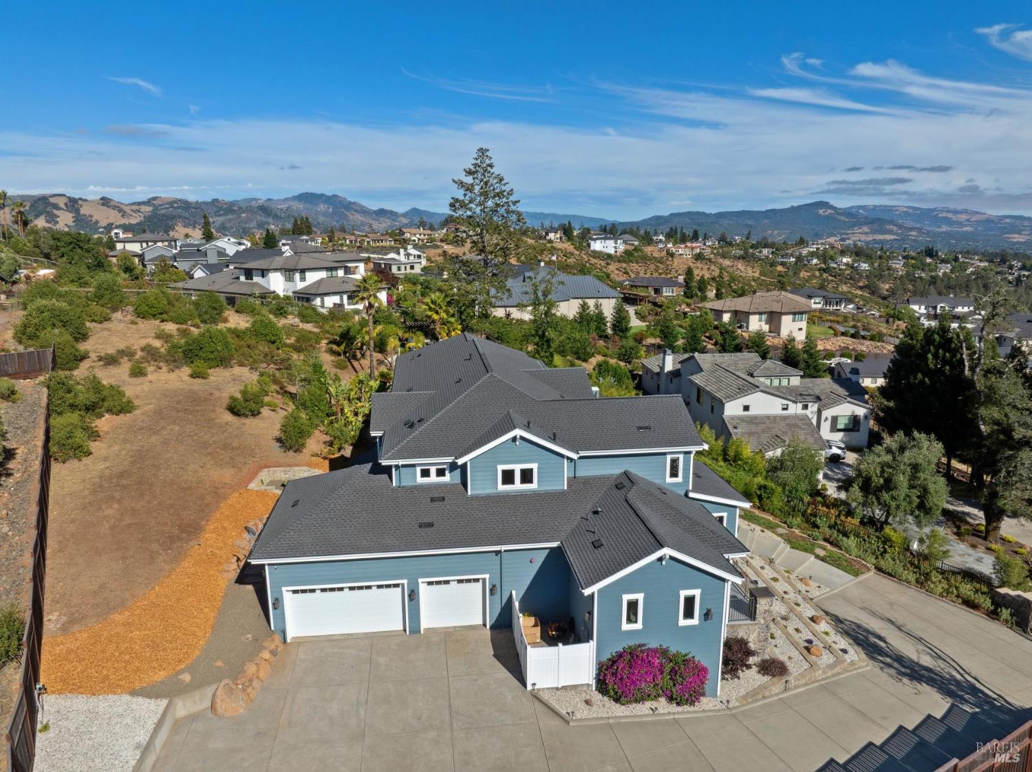 3882 Royal Manor Place Santa Rosa CA 95404