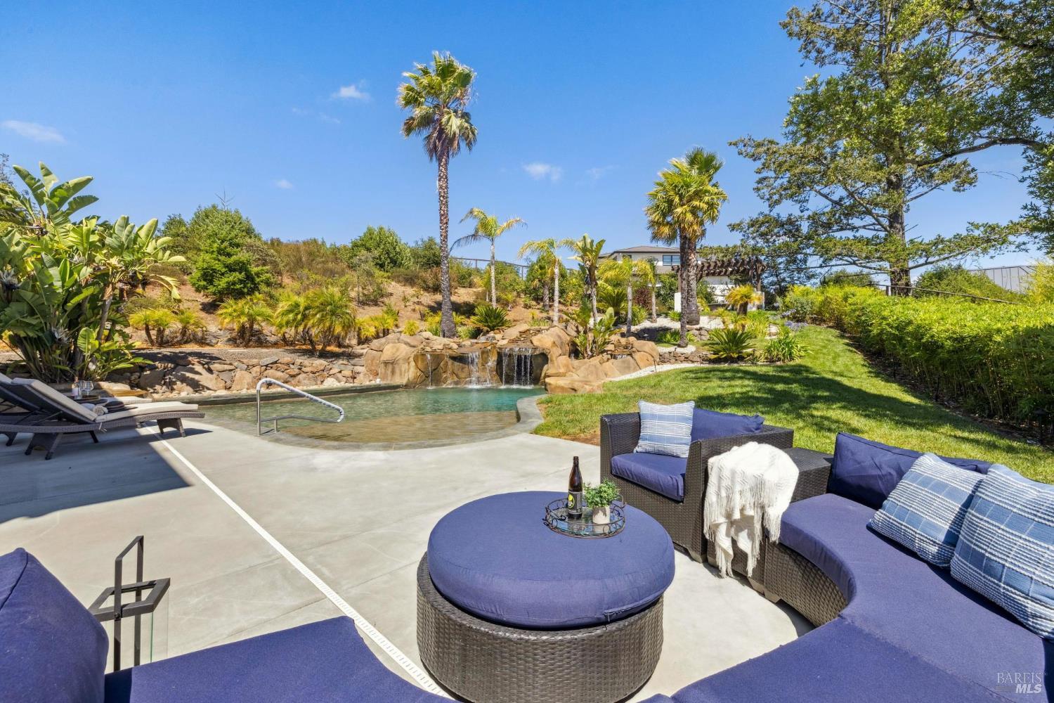 3882 Royal Manor Place Santa Rosa CA 95404