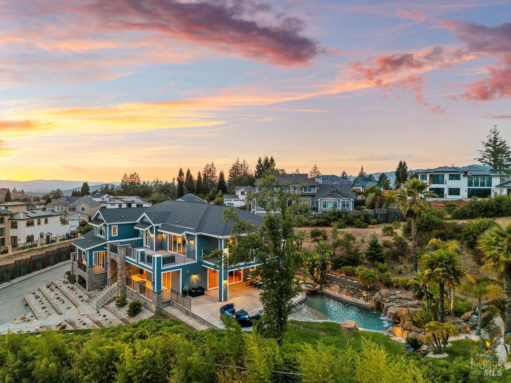 3882 Royal Manor Place Santa Rosa CA 95404