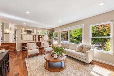 9 Carob Way Novato CA 94945