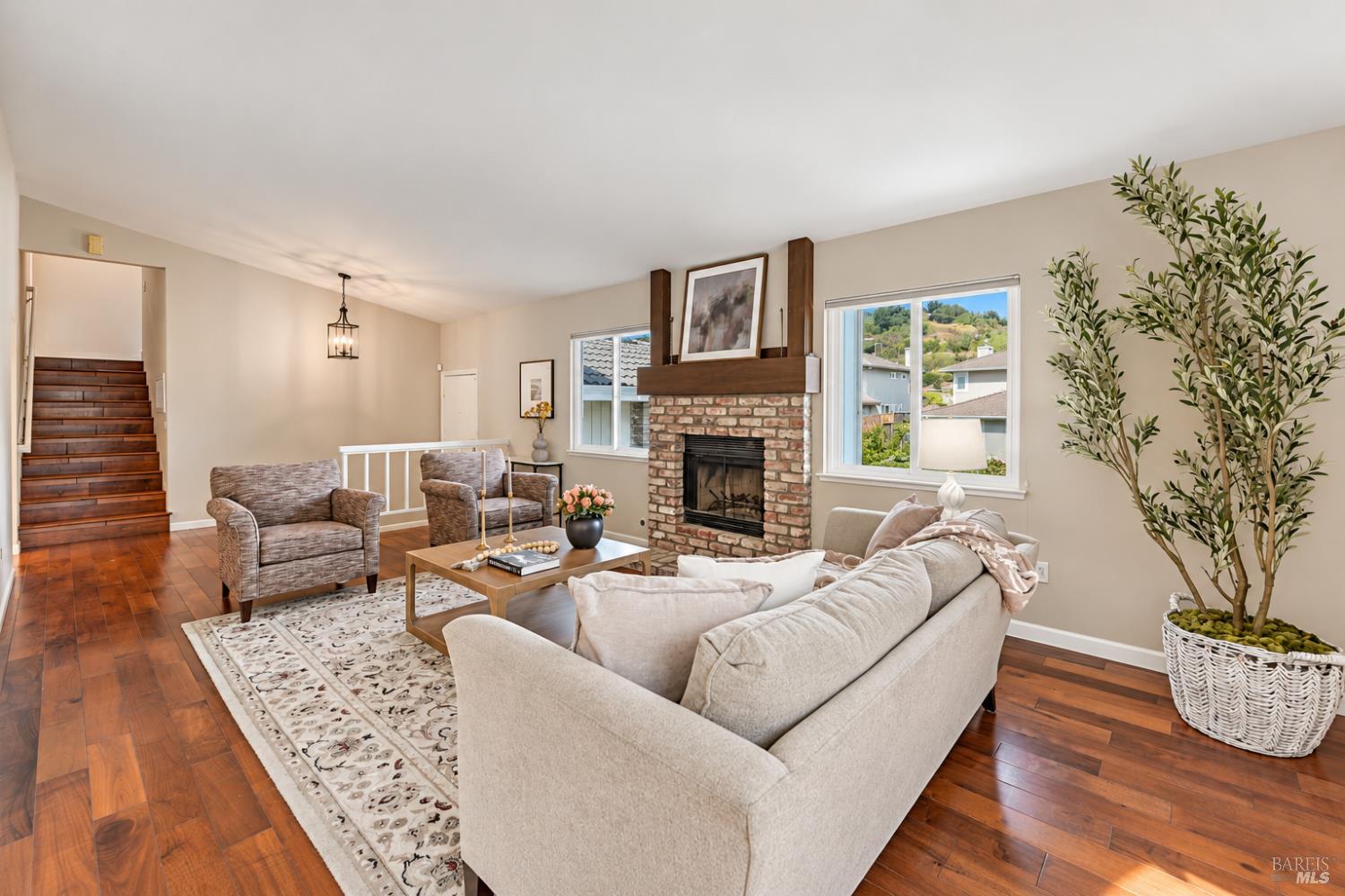 9 Carob Way Novato CA 94945