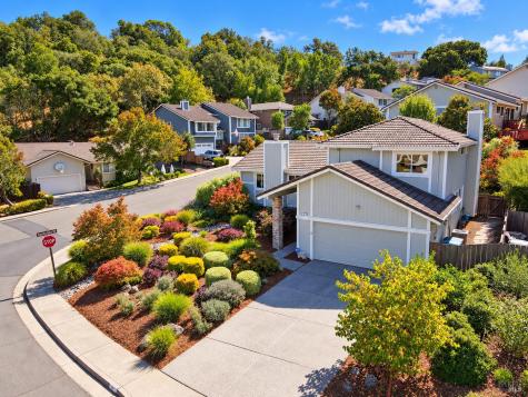 9 Carob Way Novato CA 94945