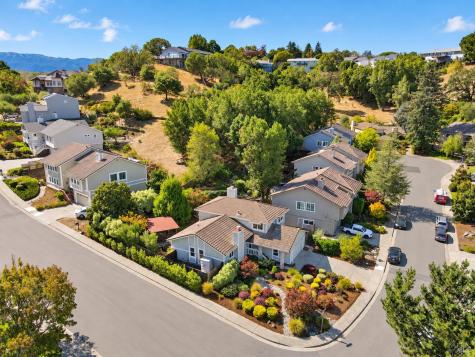 9 Carob Way Novato CA 94945