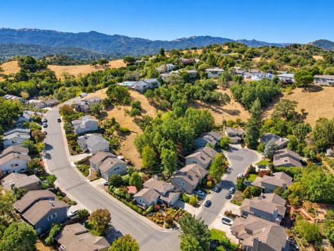 9 Carob Way Novato CA 94945
