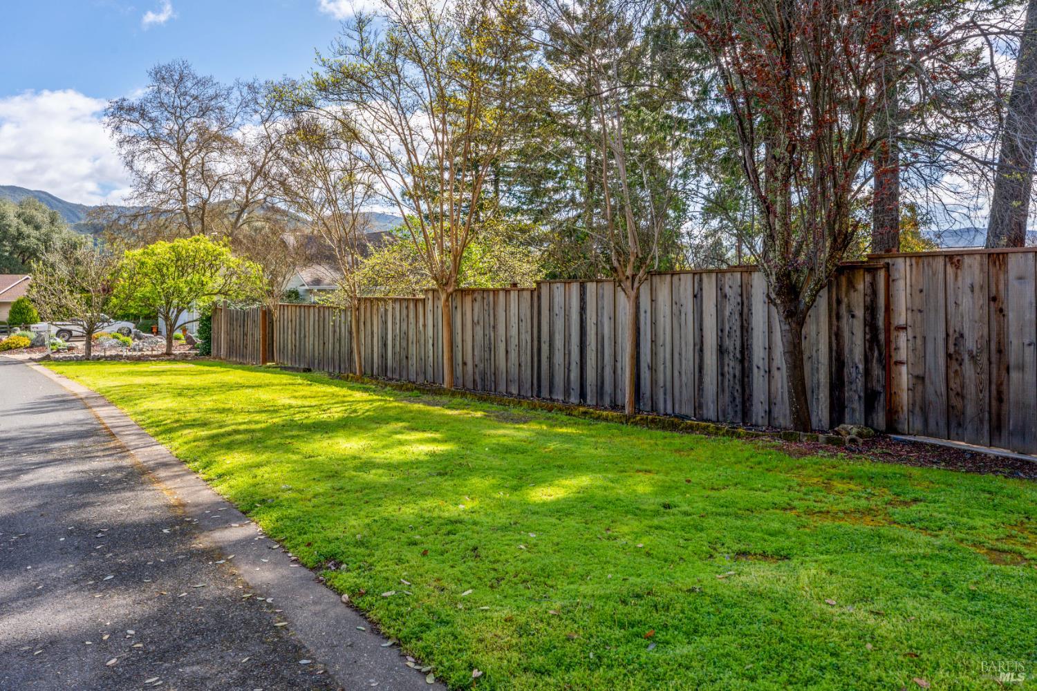 1701 Hickory Court Ukiah CA 95482