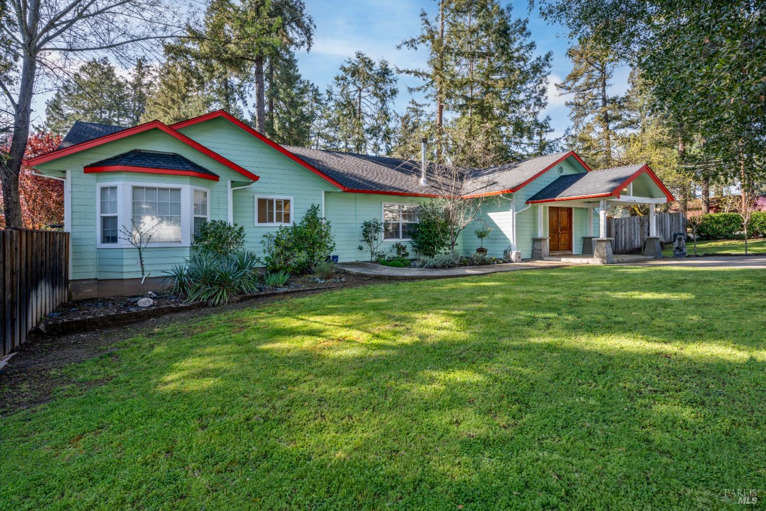 1701 Hickory Court Ukiah CA 95482