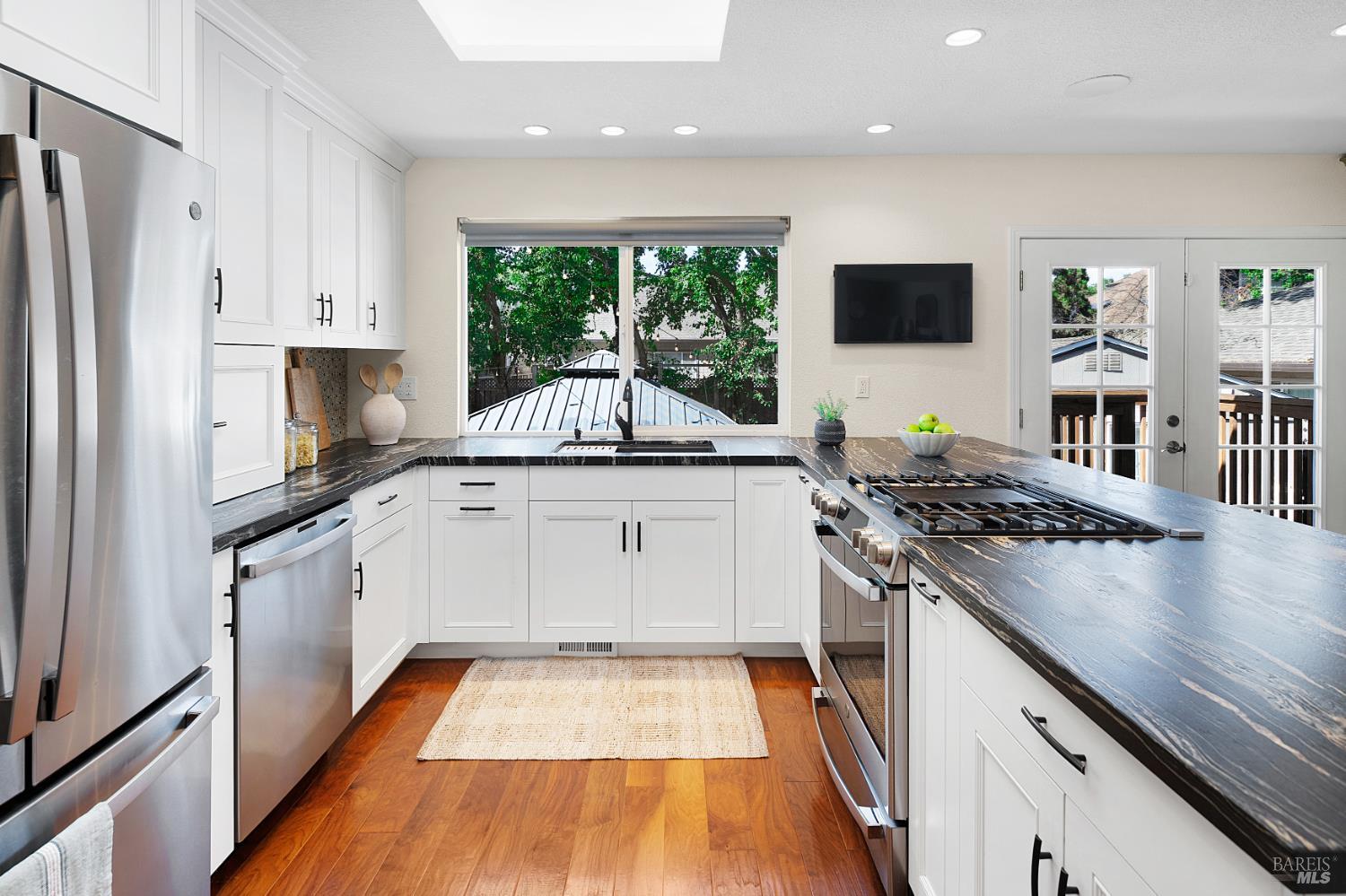 443 Harper Court Windsor CA 95492