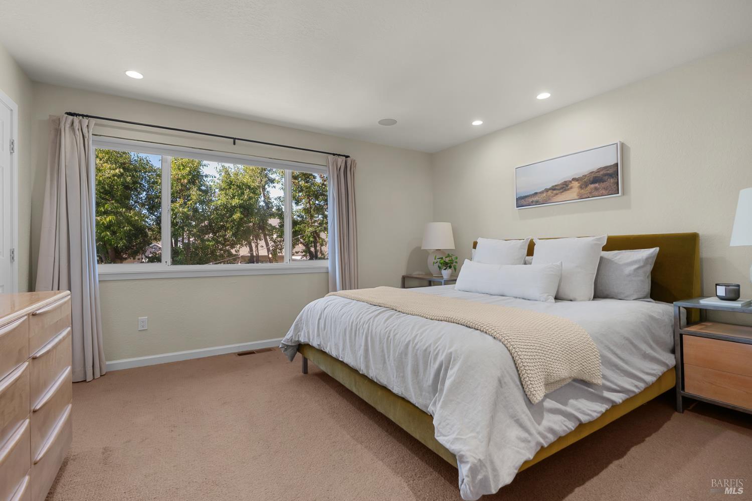 443 Harper Court Windsor CA 95492