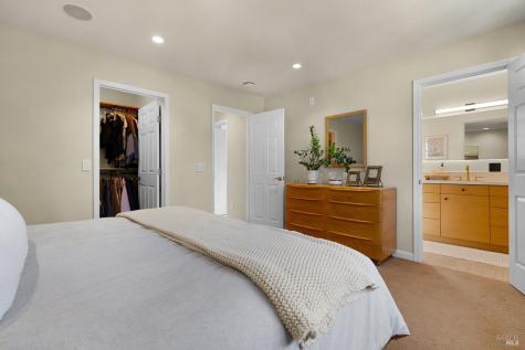 443 Harper Court Windsor CA 95492