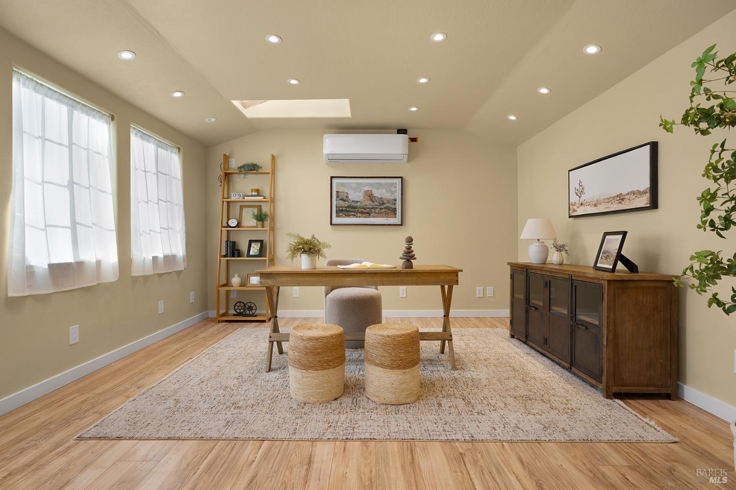 443 Harper Court Windsor CA 95492