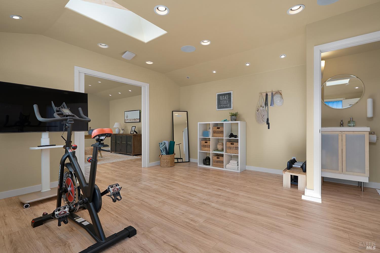 443 Harper Court Windsor CA 95492
