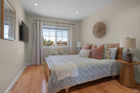 443 Harper Court Windsor CA 95492