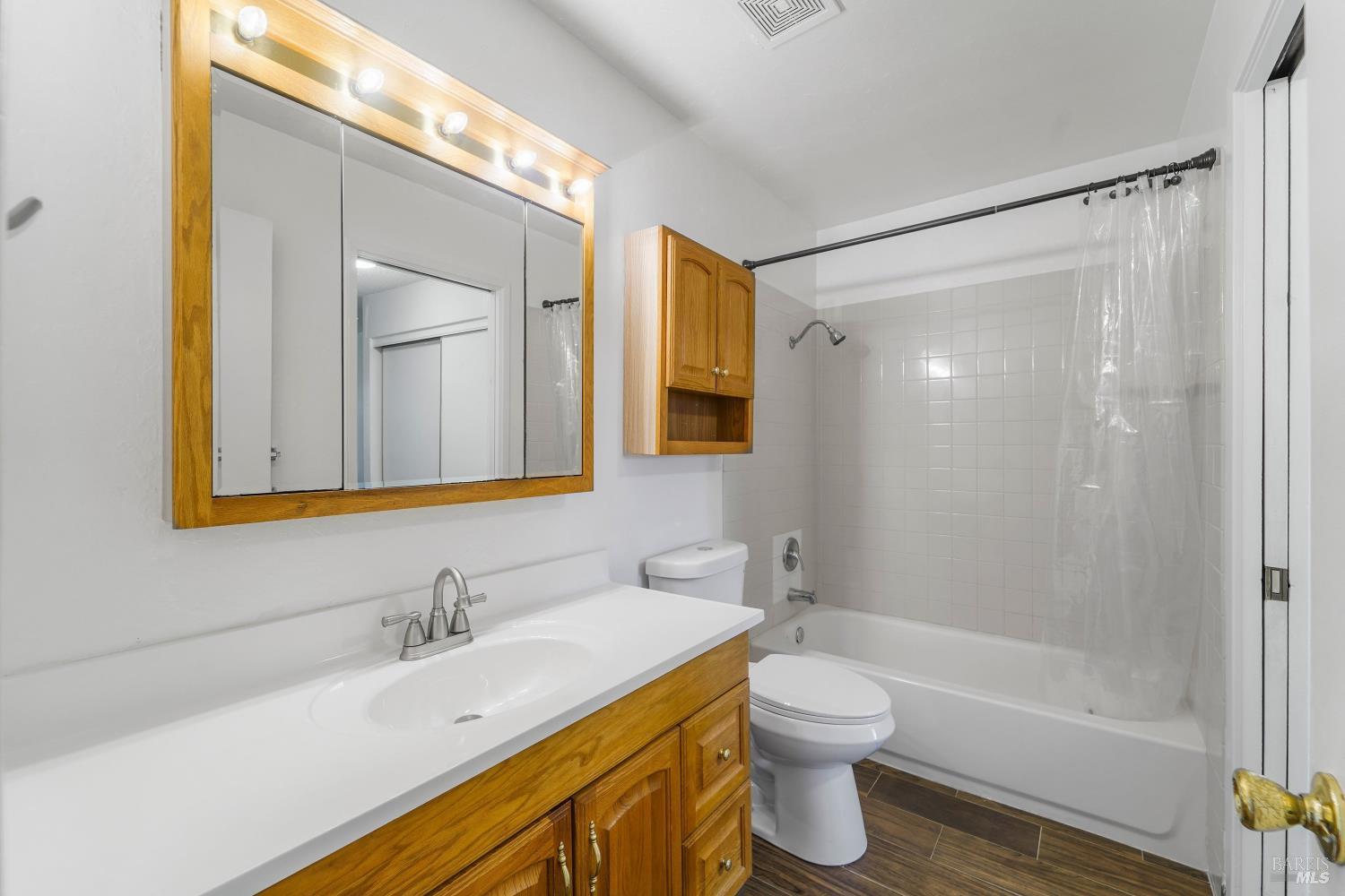 122 Del Rio Court Vacaville CA 95687