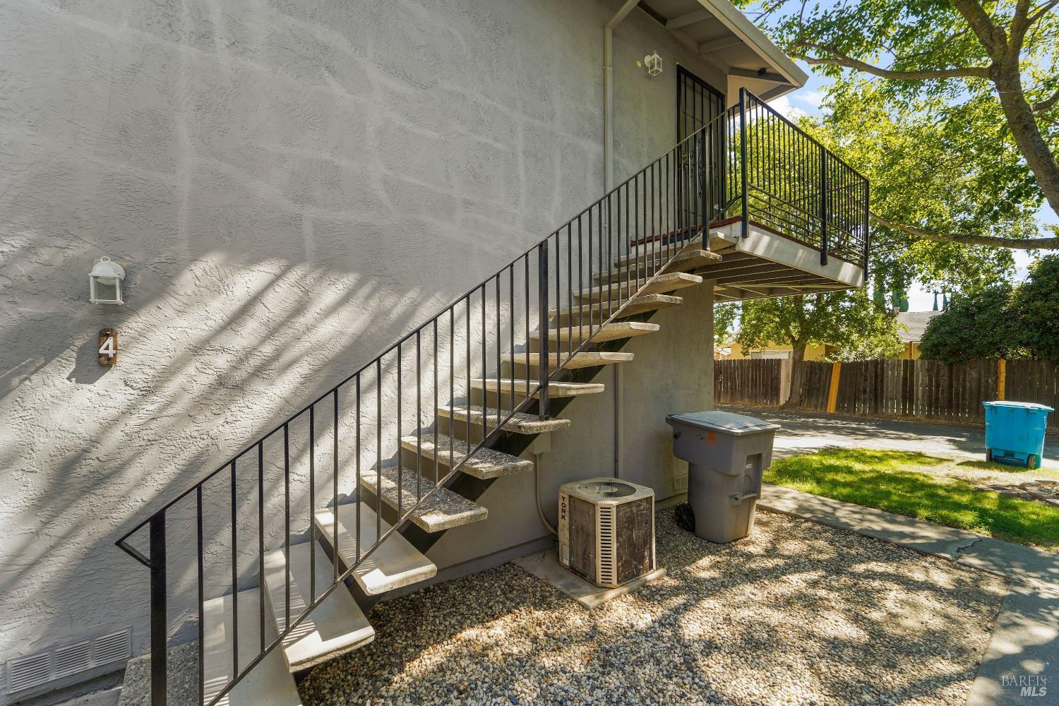 122 Del Rio Court Vacaville CA 95687