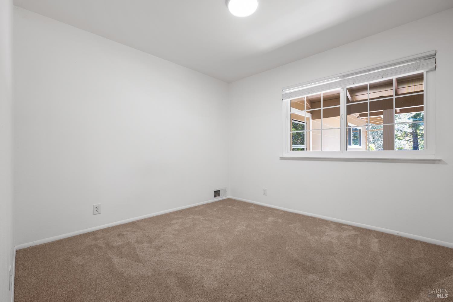 8191 Appian Way Sebastopol CA 95472
