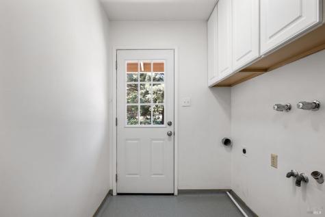 8191 Appian Way Sebastopol CA 95472