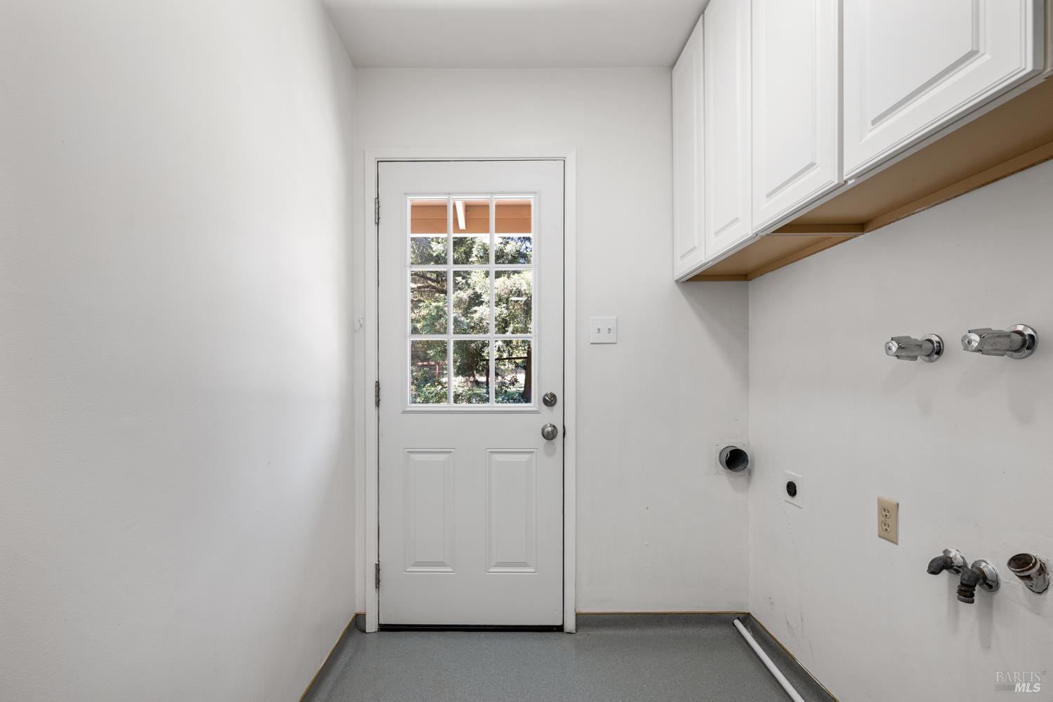 8191 Appian Way Sebastopol CA 95472