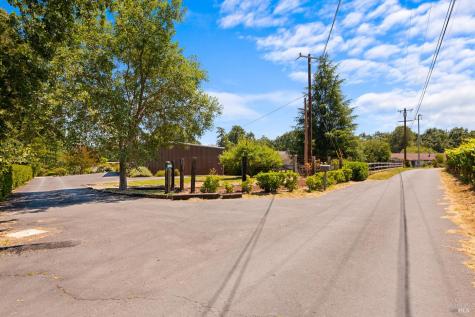 8191 Appian Way Sebastopol CA 95472