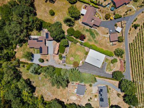 8191 Appian Way Sebastopol CA 95472