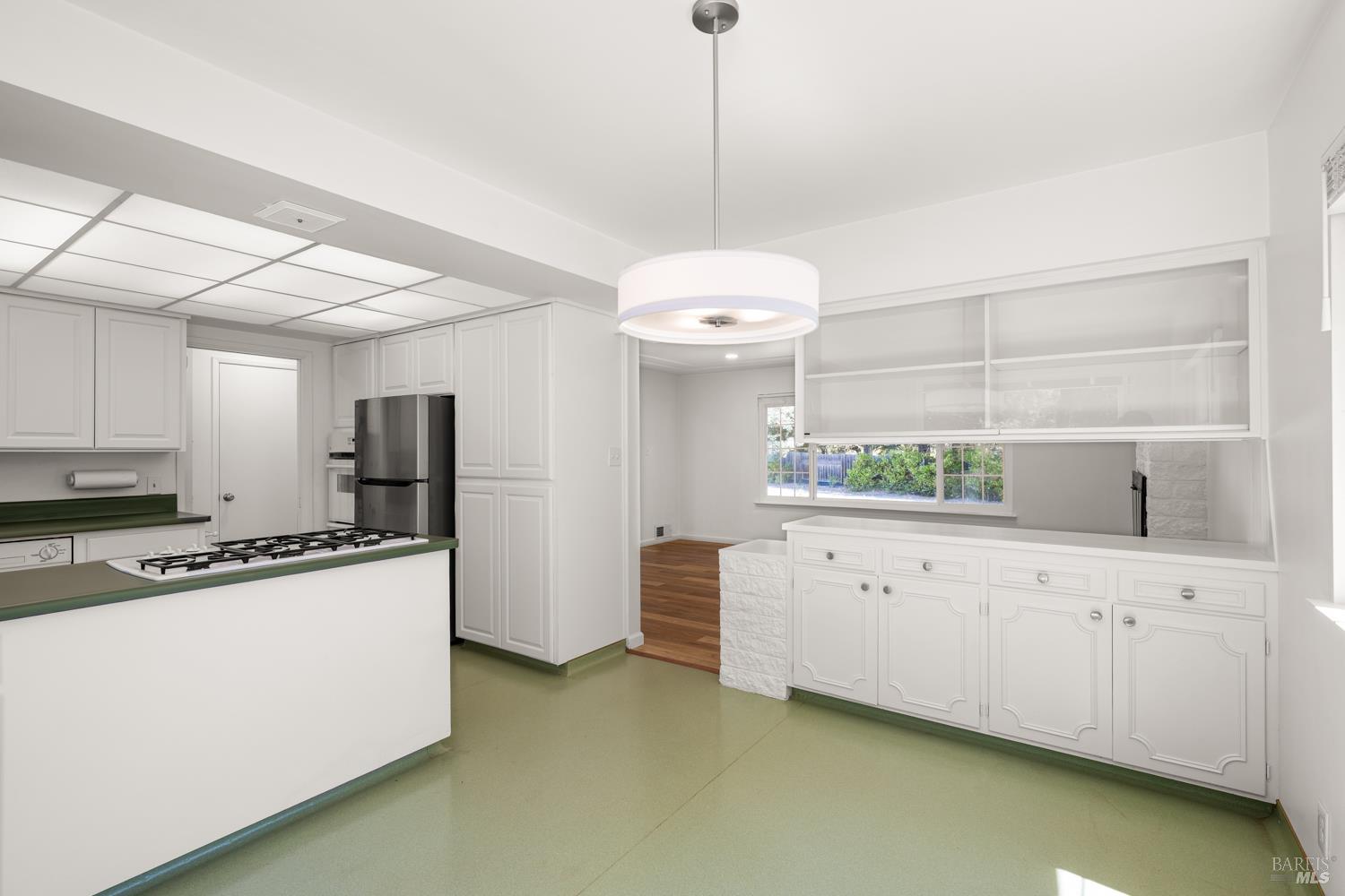 8191 Appian Way Sebastopol CA 95472