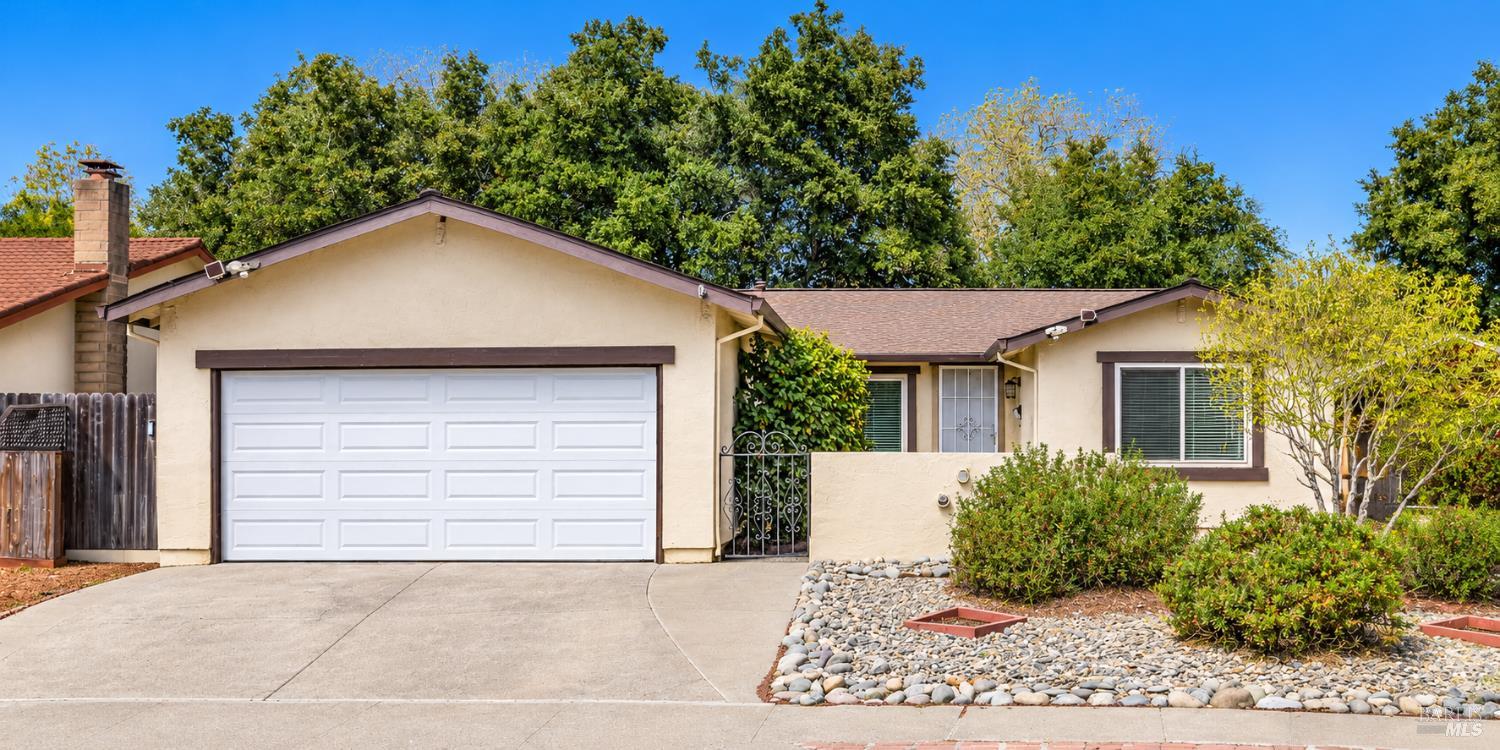 1 Creekview Court Santa Rosa CA 95409