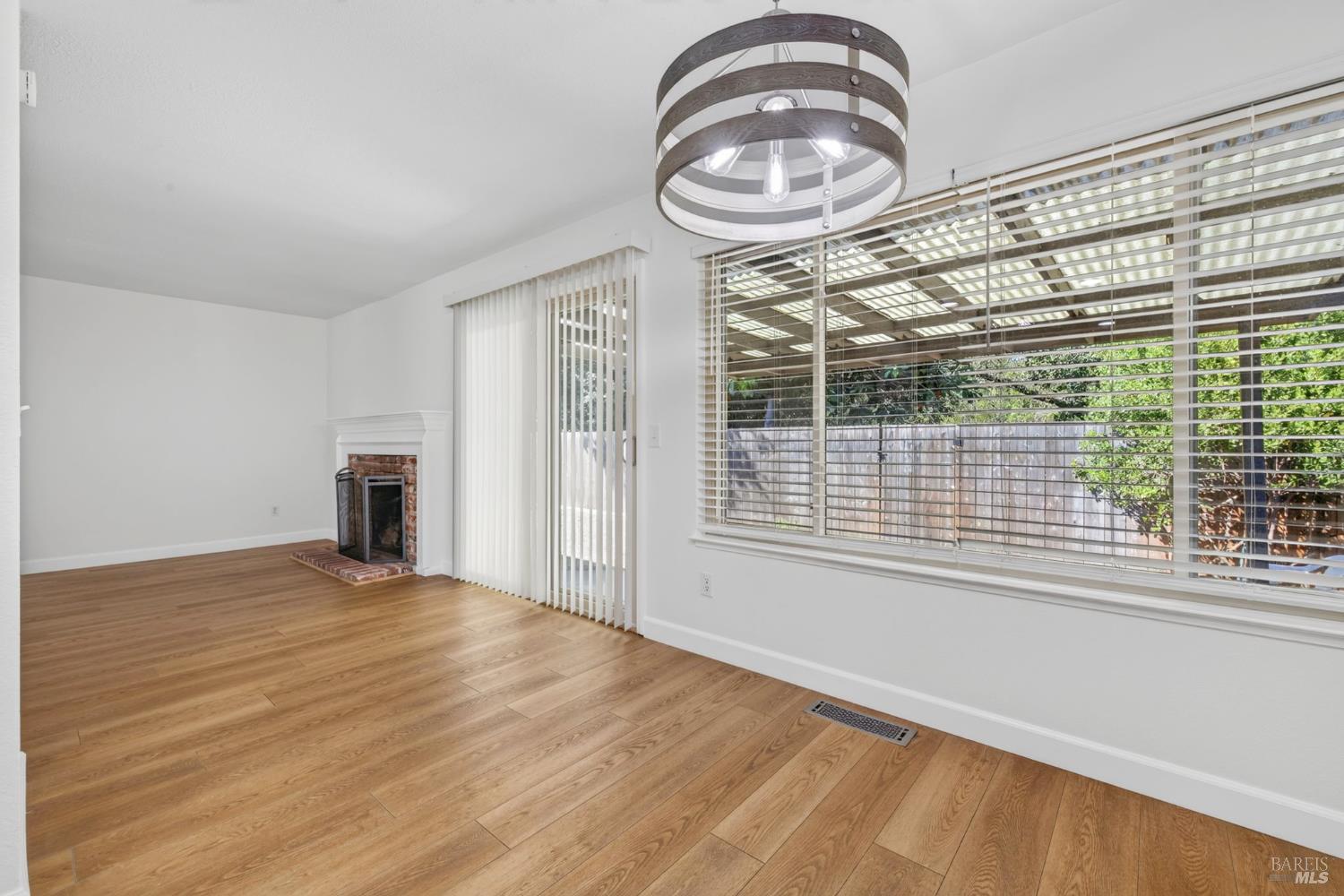1 Creekview Court Santa Rosa CA 95409