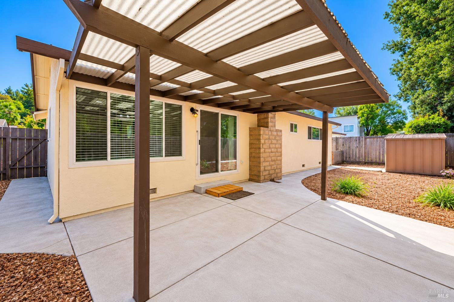 1 Creekview Court Santa Rosa CA 95409