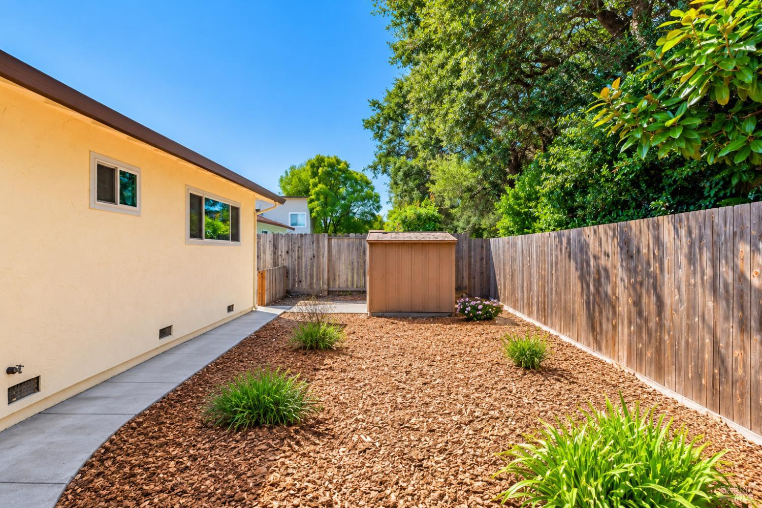 1 Creekview Court Santa Rosa CA 95409