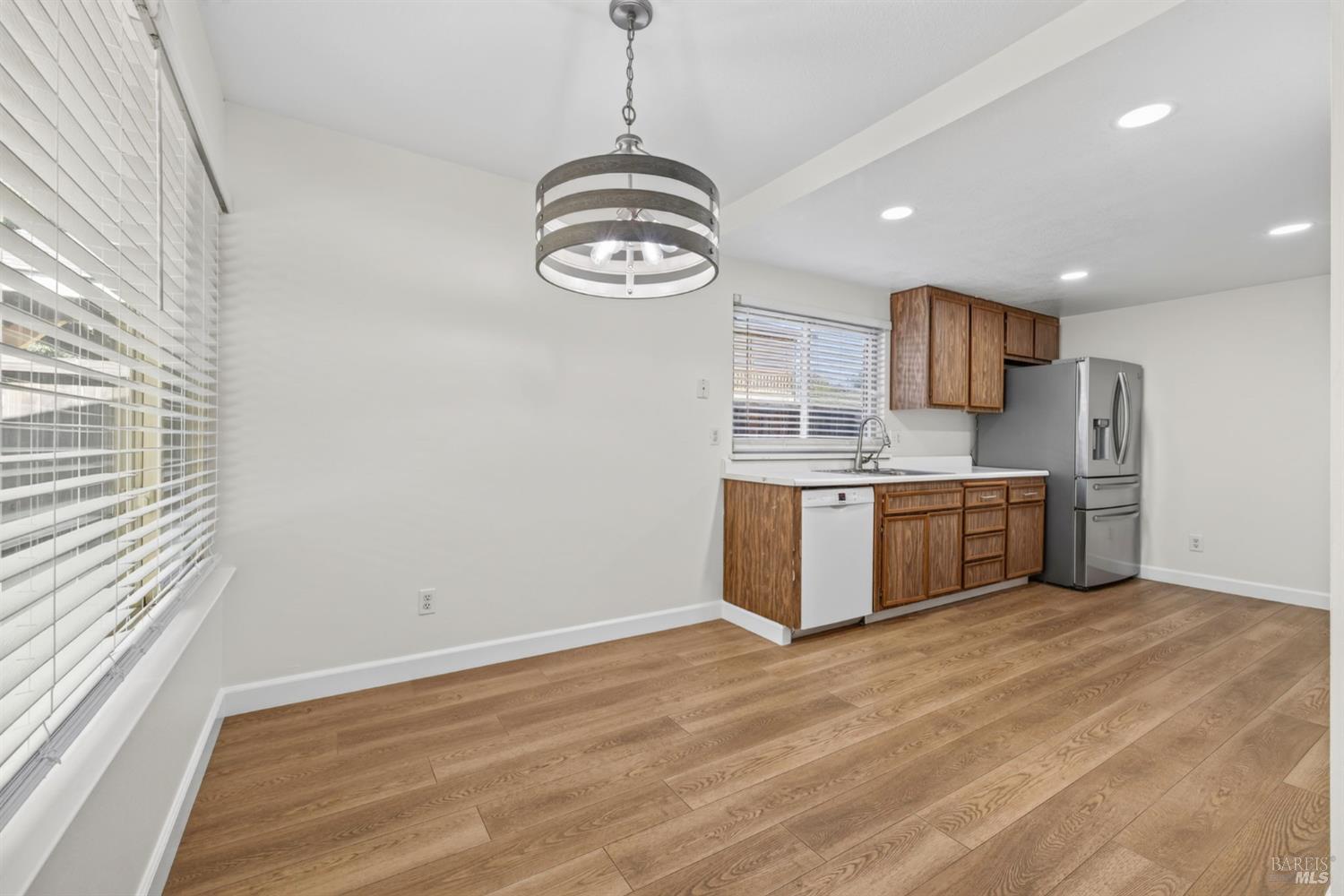 1 Creekview Court Santa Rosa CA 95409