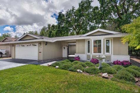 6514 Meadowgreen Place Santa Rosa CA 95409
