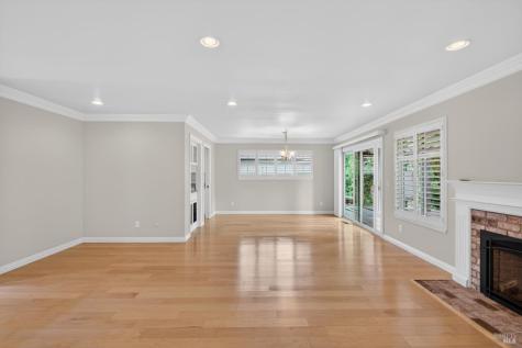 6514 Meadowgreen Place Santa Rosa CA 95409