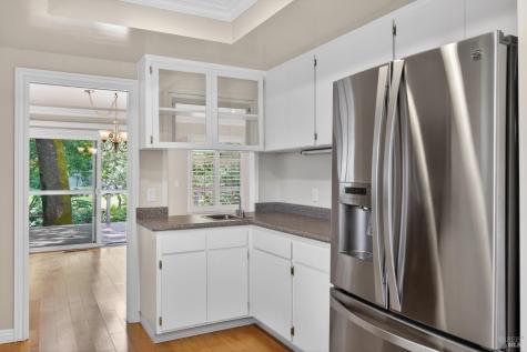 6514 Meadowgreen Place Santa Rosa CA 95409