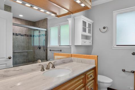 6514 Meadowgreen Place Santa Rosa CA 95409
