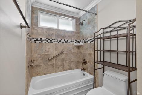 6514 Meadowgreen Place Santa Rosa CA 95409