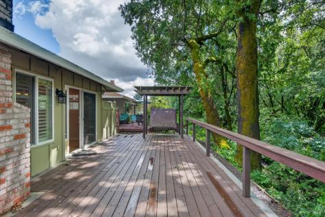 6514 Meadowgreen Place Santa Rosa CA 95409