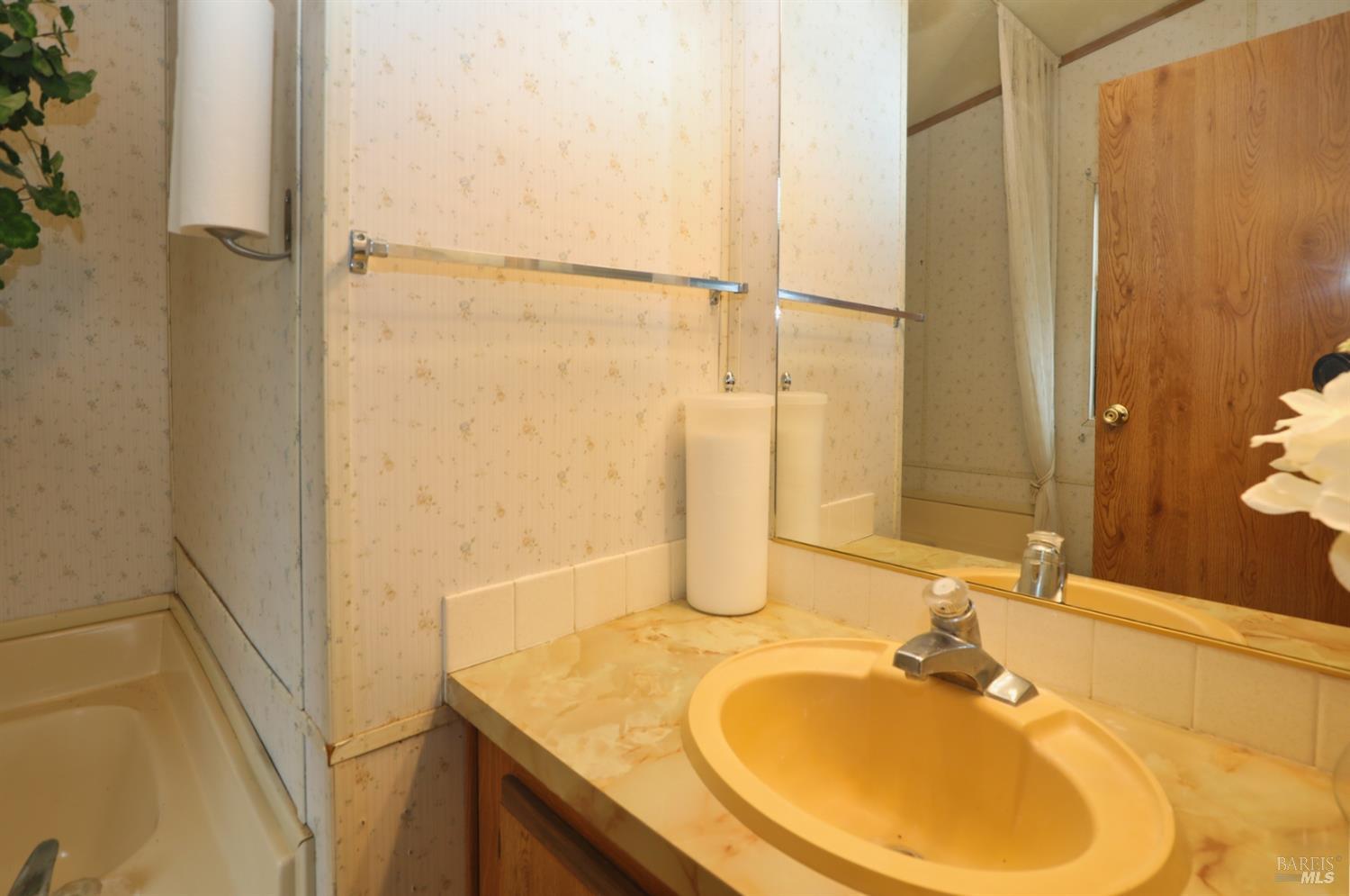 11480 San Joaquin Extension Clearlake CA 95422