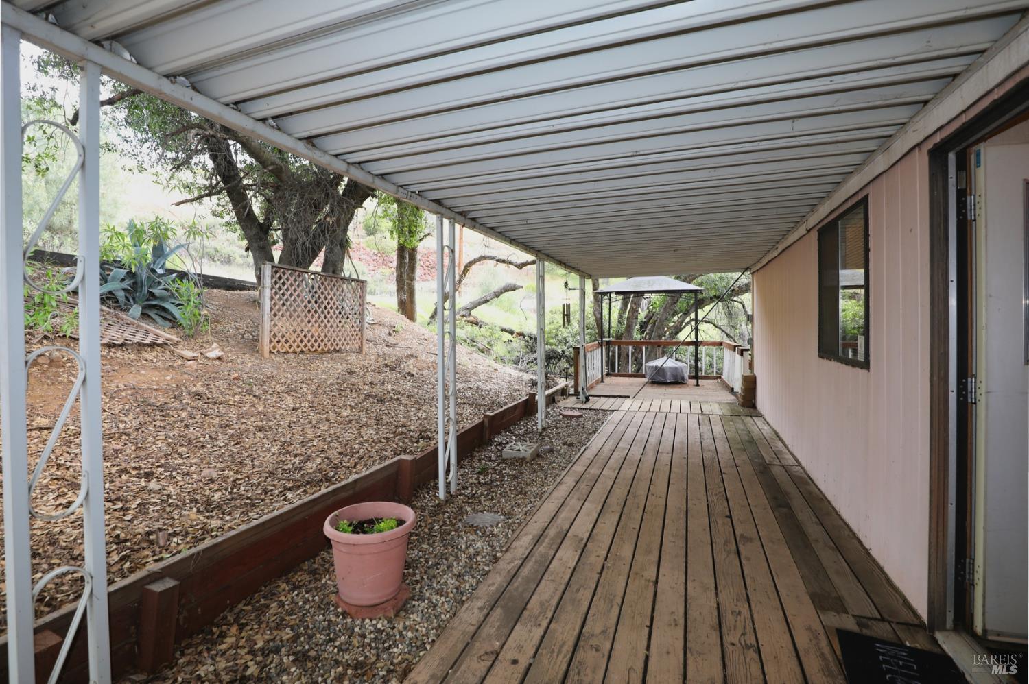 11480 San Joaquin Extension Clearlake CA 95422